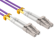 U praktičnim aplikacijama, šta je brzina transmission OM4 fibre optičke kable?
